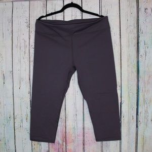 Fabletics Dark Grey Crop Legging